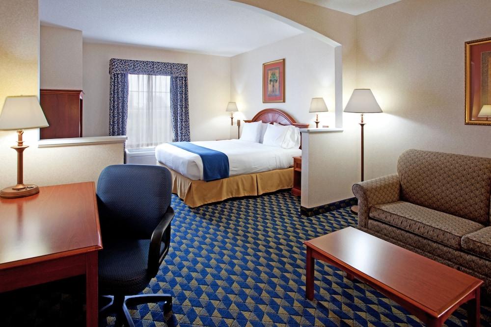 Holiday Inn Express & Suites Orangeburg By Ihg Bagian luar foto