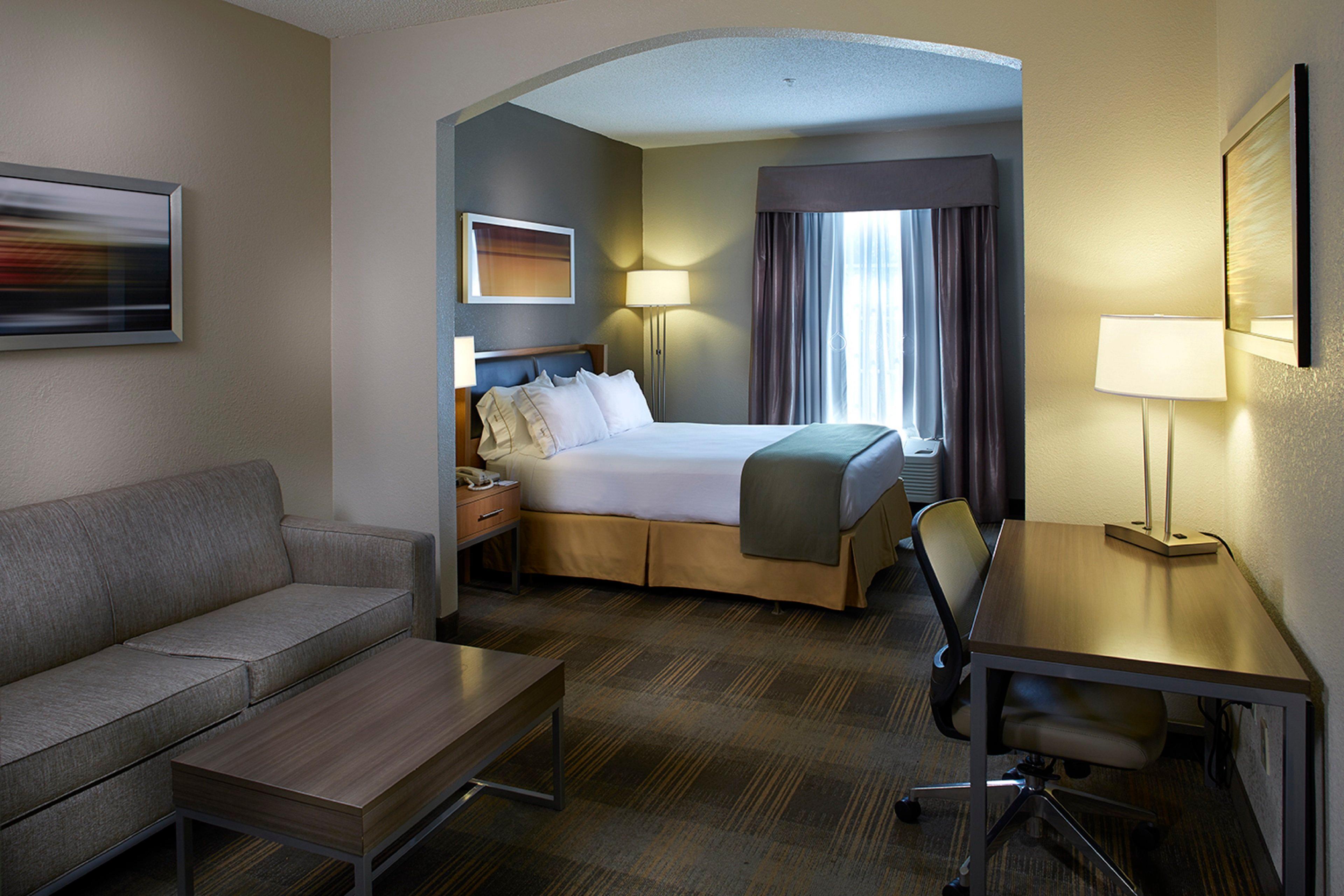 Holiday Inn Express & Suites Orangeburg By Ihg Bagian luar foto