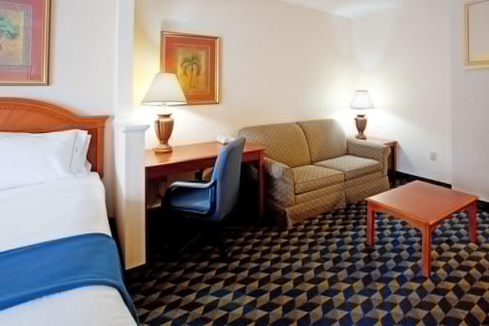 Holiday Inn Express & Suites Orangeburg By Ihg Bagian luar foto