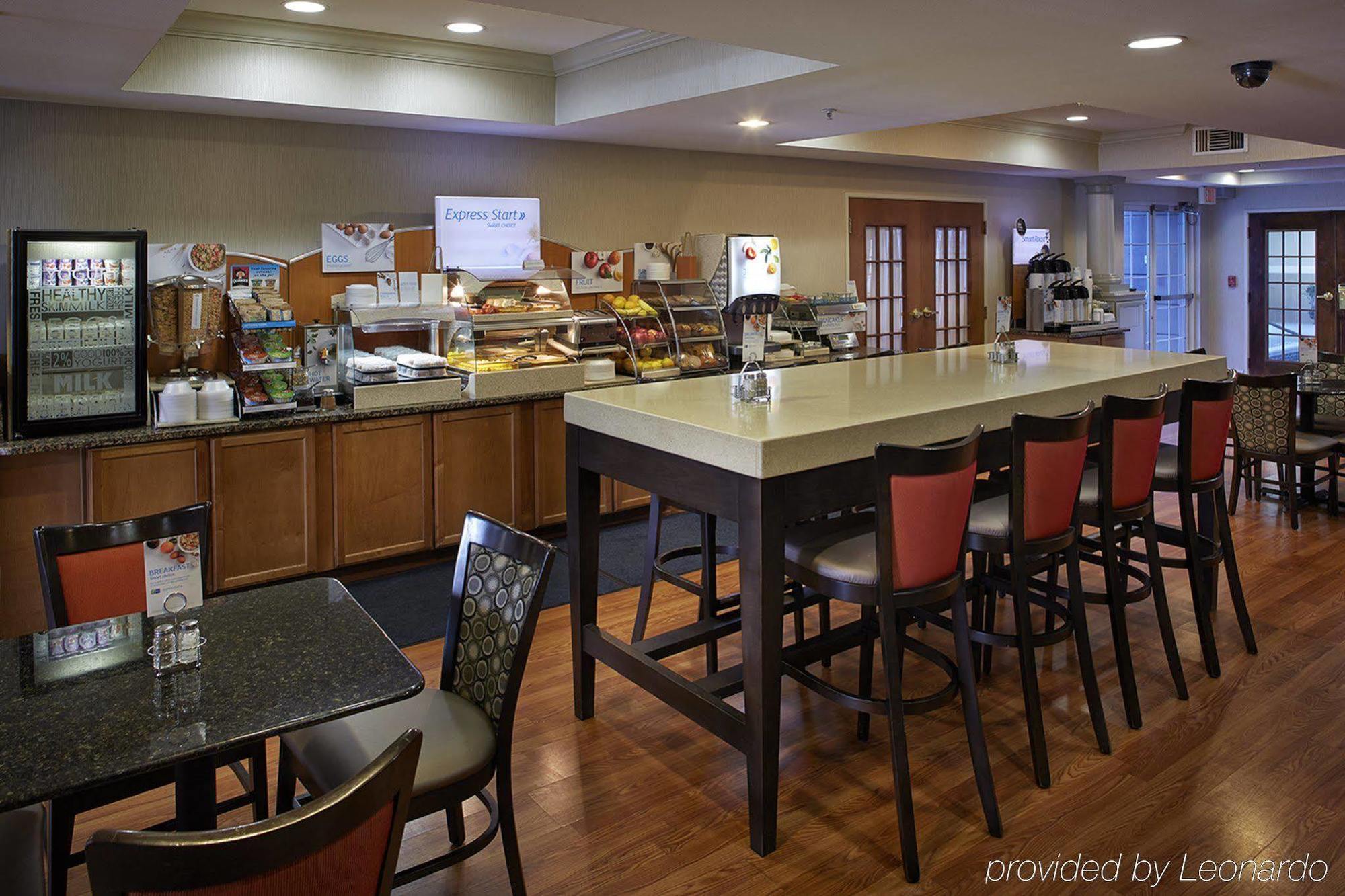 Holiday Inn Express & Suites Orangeburg By Ihg Bagian luar foto